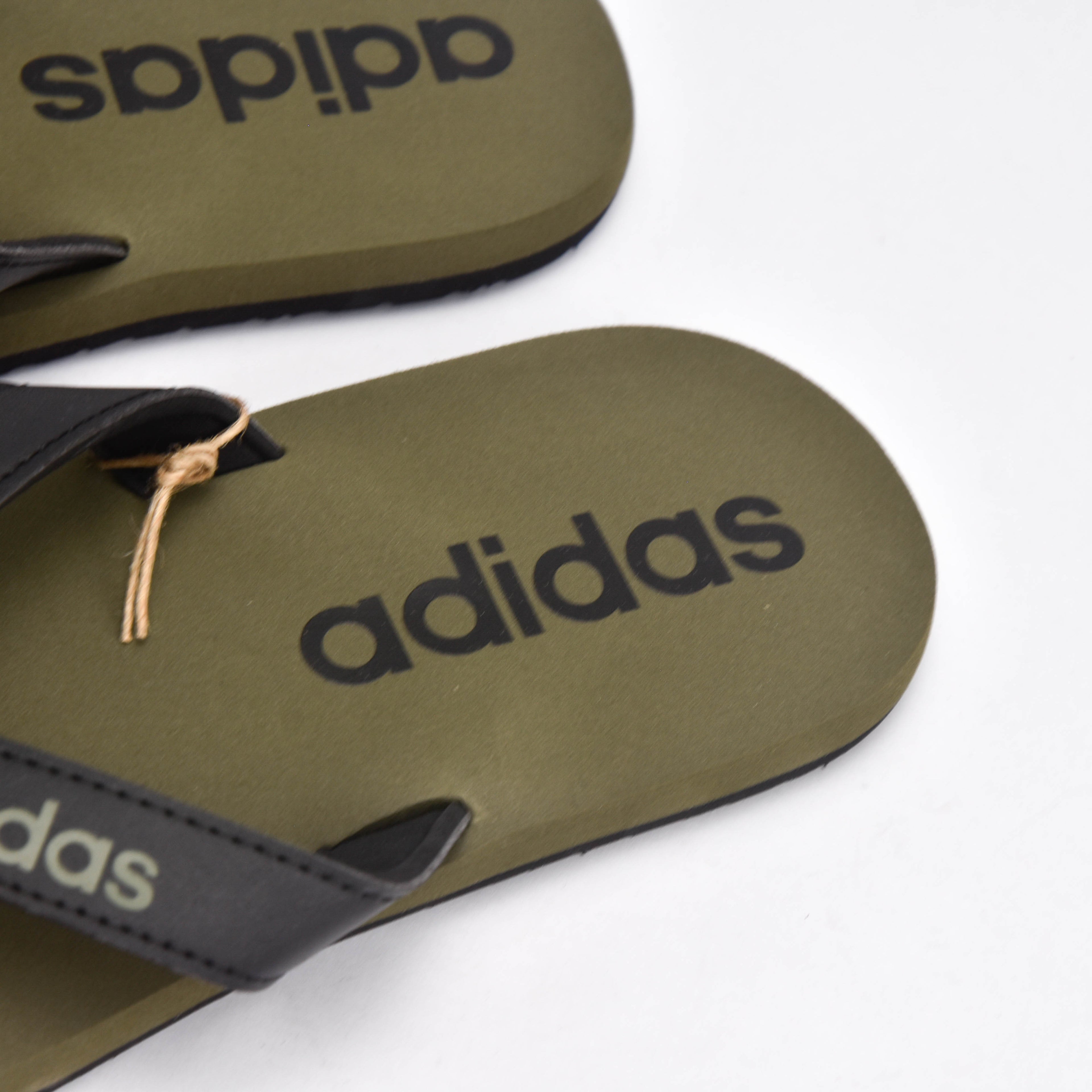 ADIDAS EEZAY FLIP FLOP